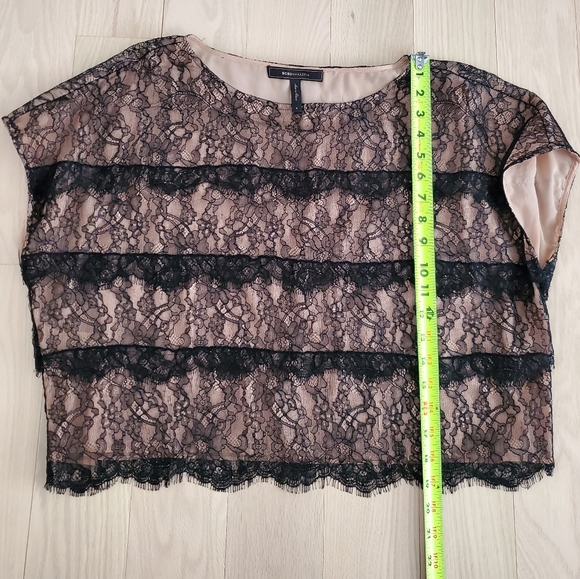 BCBG Black Lace Short Sleeve Crop Top - Small - Picture 4 of 6
